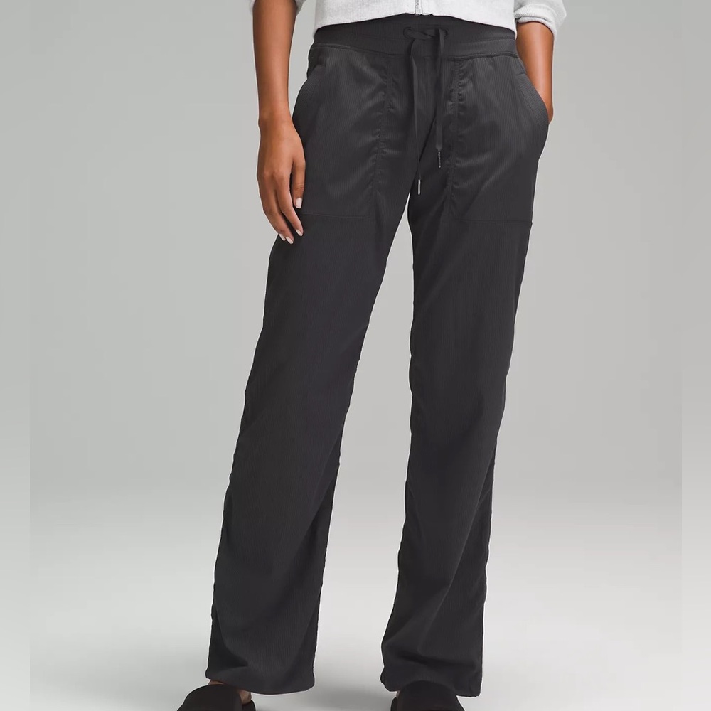 Lululemon Dance Studio Pant Black Size 4 - Mid-rise, Regular length